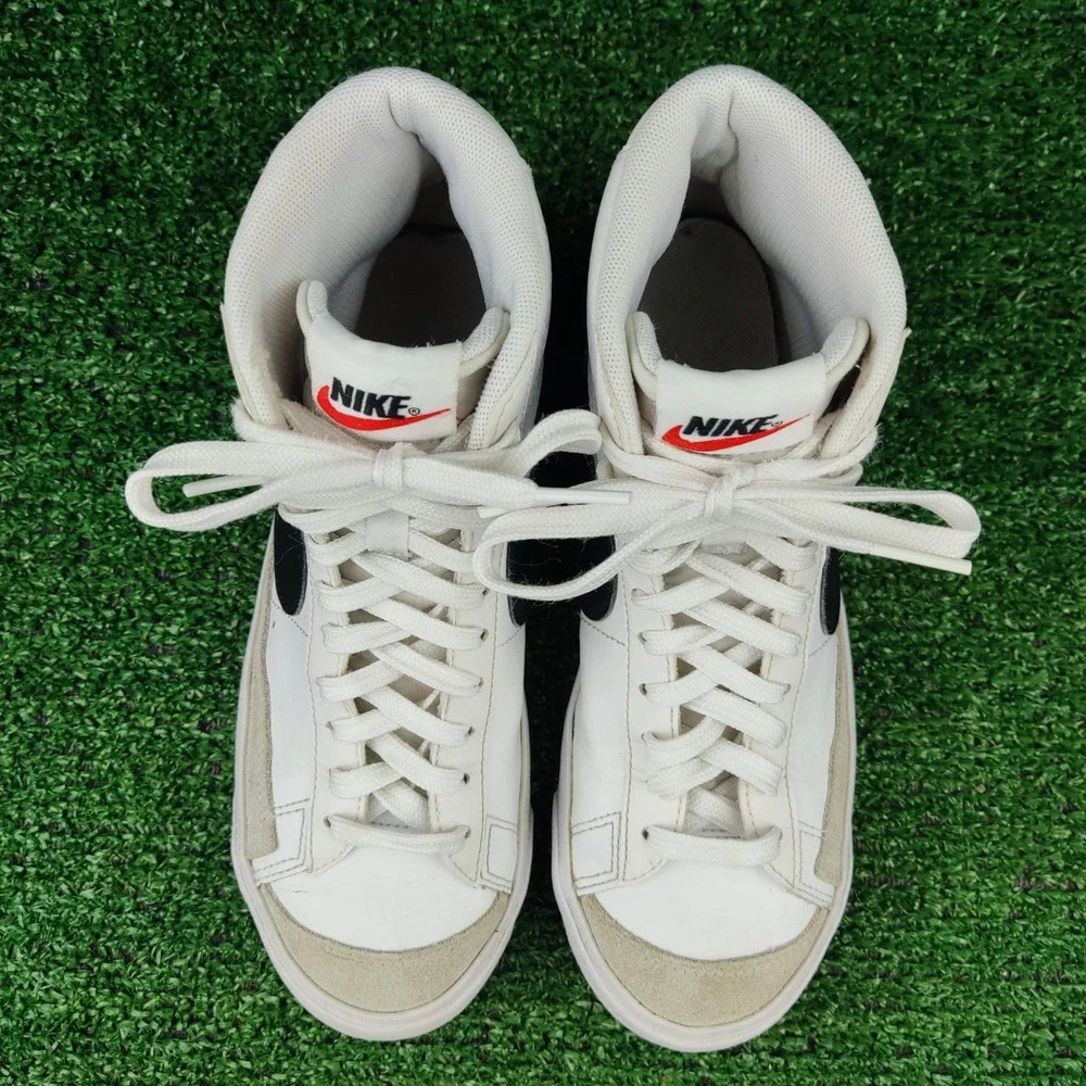 Nike Shoes Kids 5Y White Blazer Mid 77 DA4086-100 High Top Suede Trim Classic